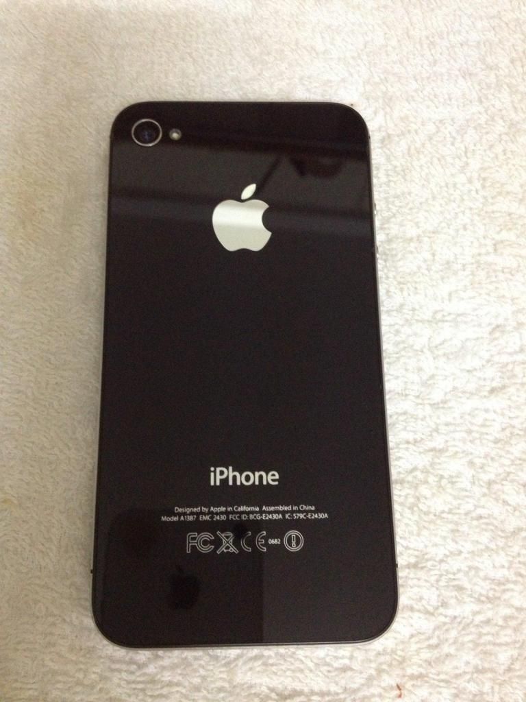 Ip4S-16G QT đen đẹp...Quận 4 - 1