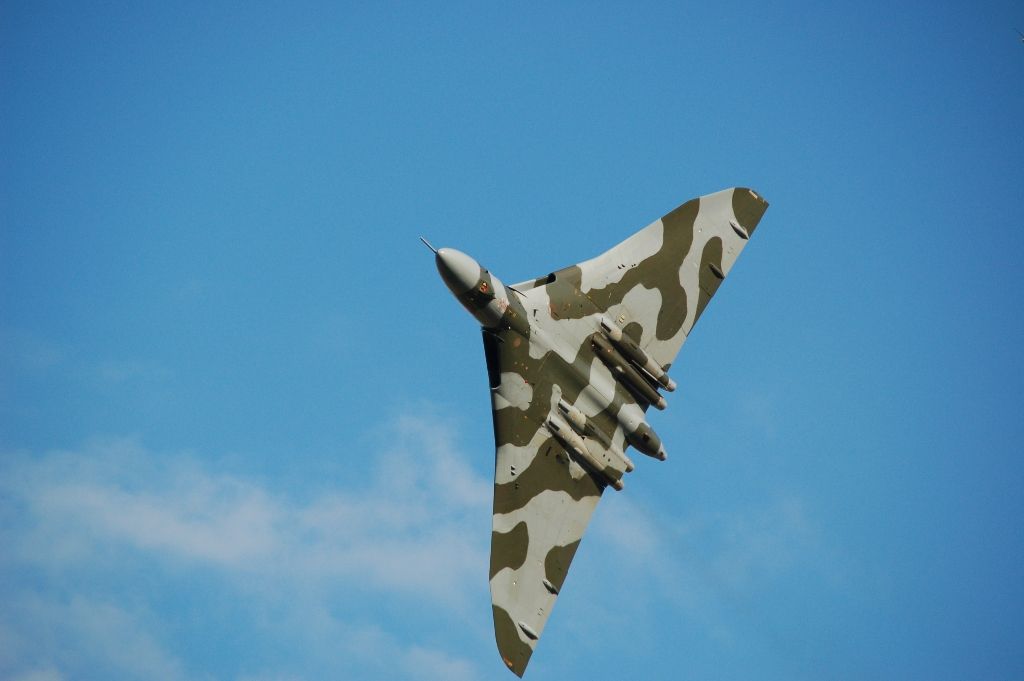 2015-98-26%20151_XH558%20Farewell%20to%2