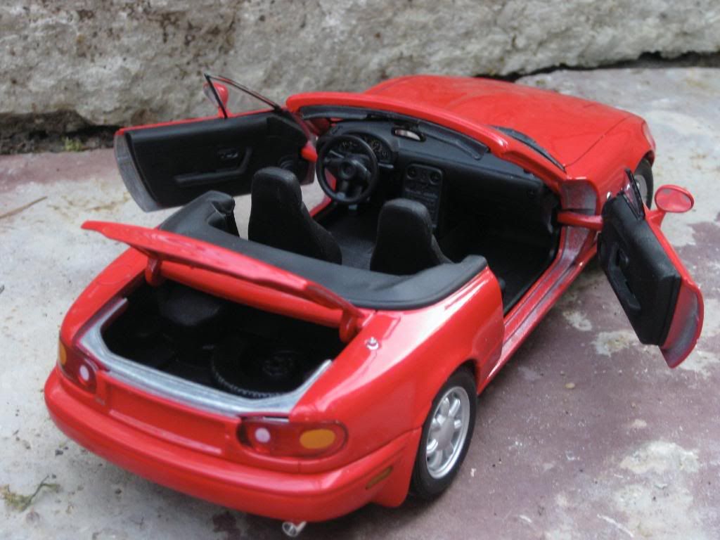 miniature mazda car