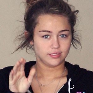 nomakeup-miley_zpsa2f2f38e.jpg