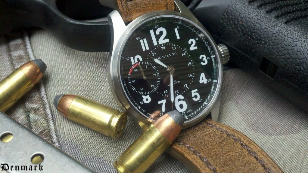 khaki field officer mechanical