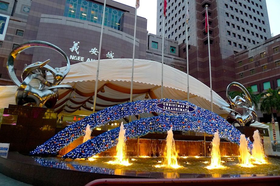 My Very First Blog: 2012 Christmas Decorations In Singapore